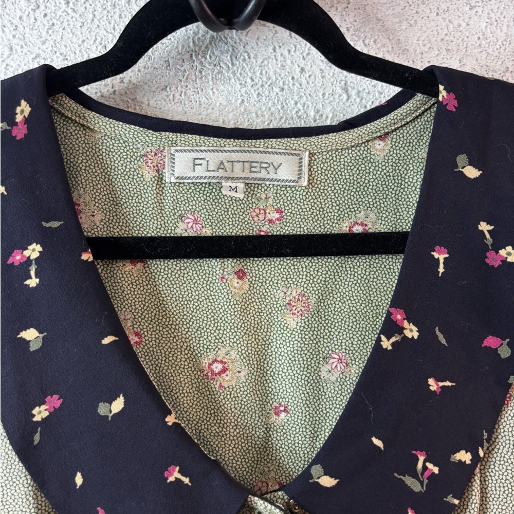 Flattered Green and Dark Blue Floral Midi Dress - Picture 3 of 11